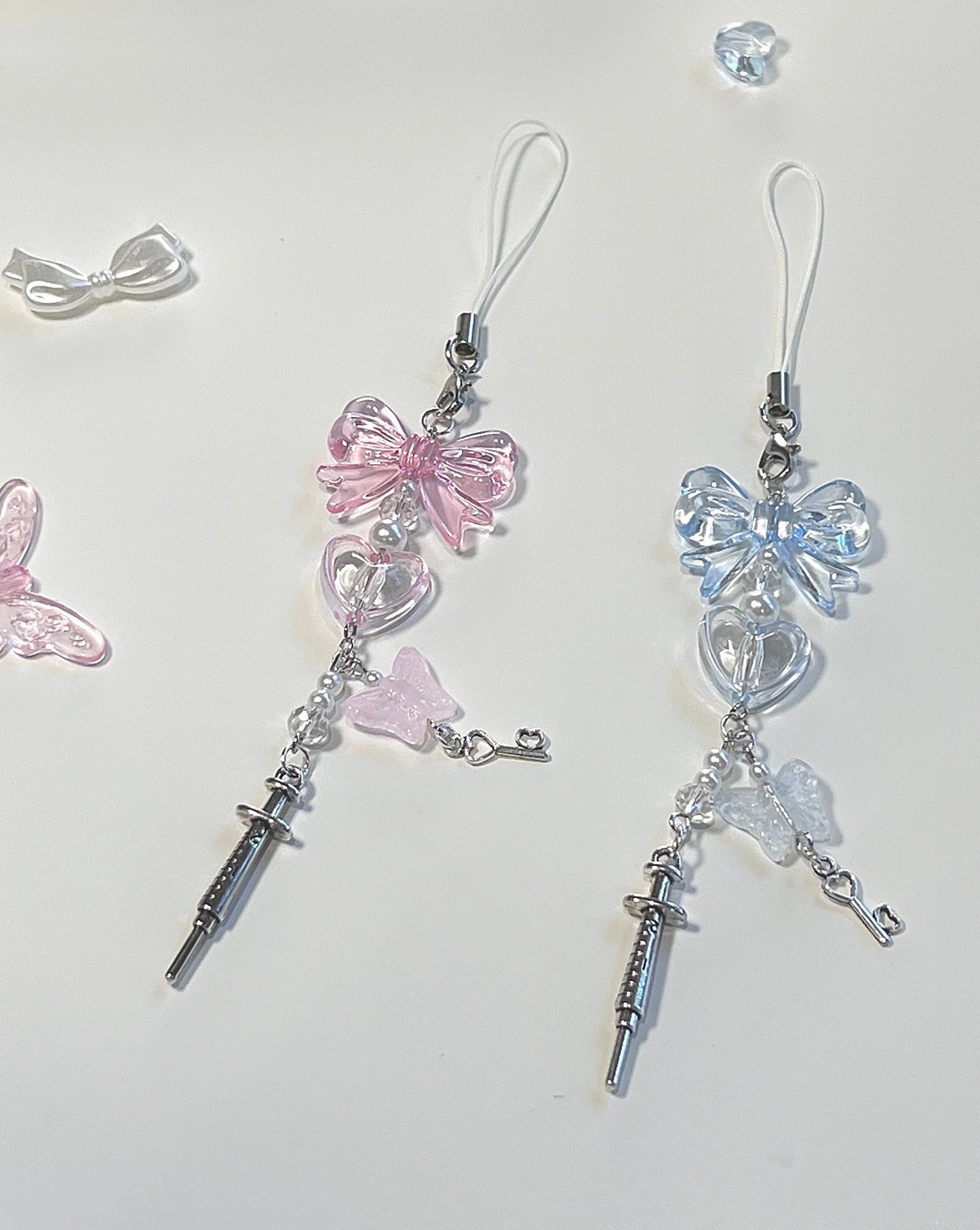 Spinning Heart • Needle Phone Charm